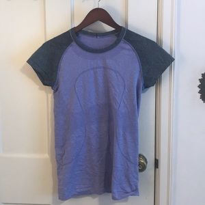 Lululemon T-shirt size 8
